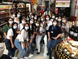 Estudantes- e- Professores -do- curso- de- Enfermagem- realizam- visita- técnica- ao- Avant -Atacarejo-(16)