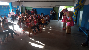 Projeto- do -curso- de- Administração- Administrar- Sorrindo- realiza- ação- educativa- e -recreativa- na -Escola- Estadual -Manoel -Passos-(11)