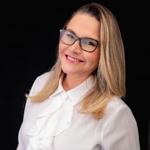 Professora do Cesmac Representa Alagoas em Eventos Acadêmicos Internacionais